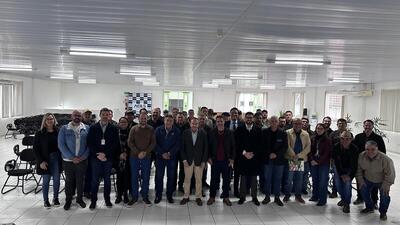 Projeto da Agro Laranjeiras é descontinuado; prefeitura retoma área e discute projeto de suinocultura com participação da Lar Cooperativa 